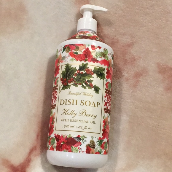 Christmas Holiday Winter Scented Holly Berry Dish Soap NWT XL 32oz plastic pump - Picture 16 of 16